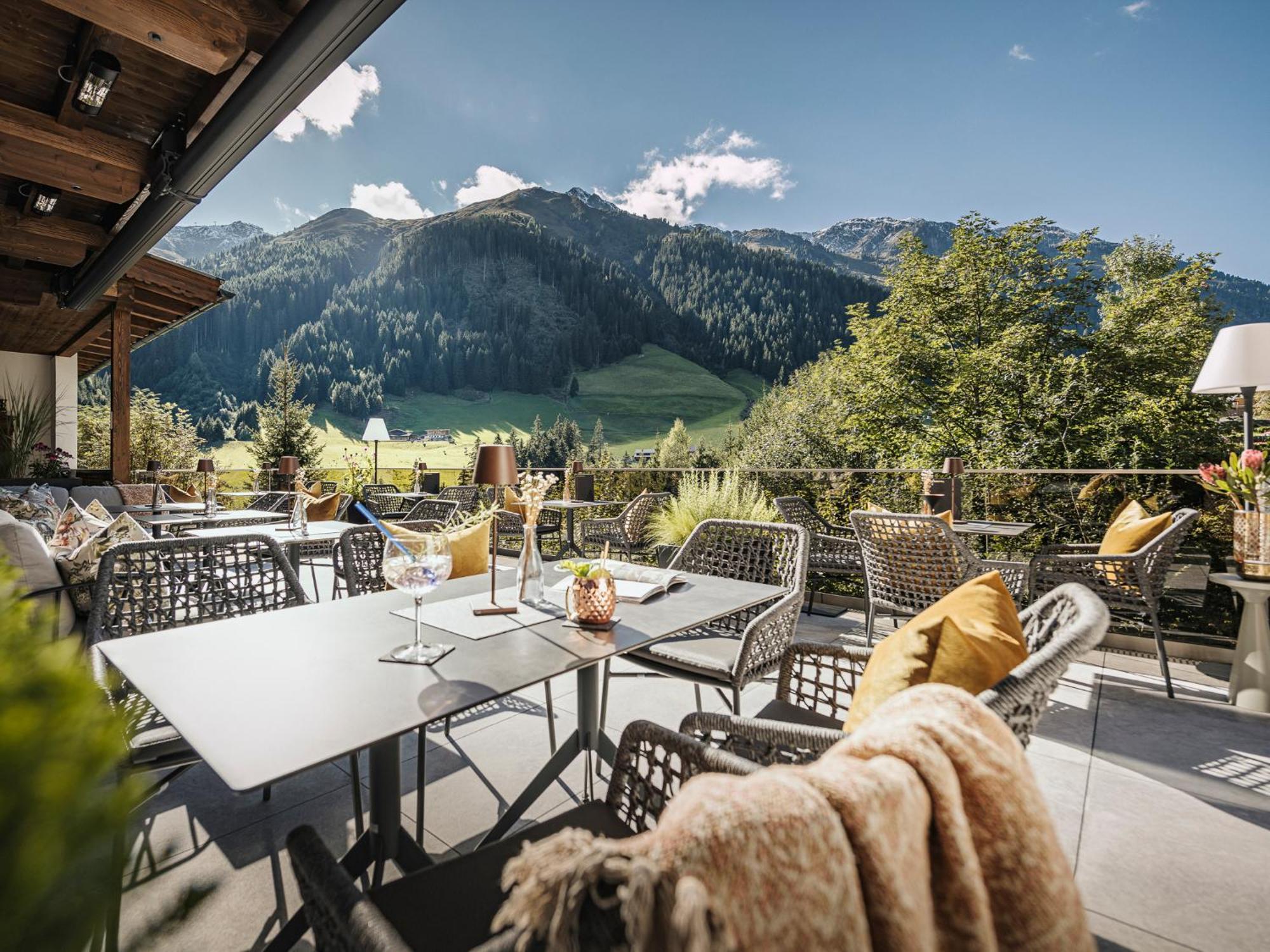 Hotel Bergkristall Zillertal - Adults Only 14 Years Plus 希帕赫 外观 照片