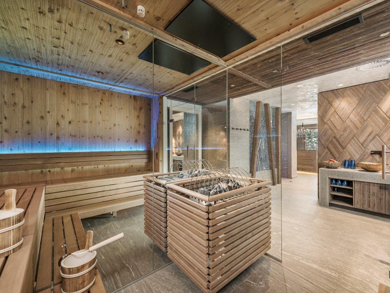 Hotel Bergkristall Zillertal - Adults Only 14 Years Plus 希帕赫 外观 照片